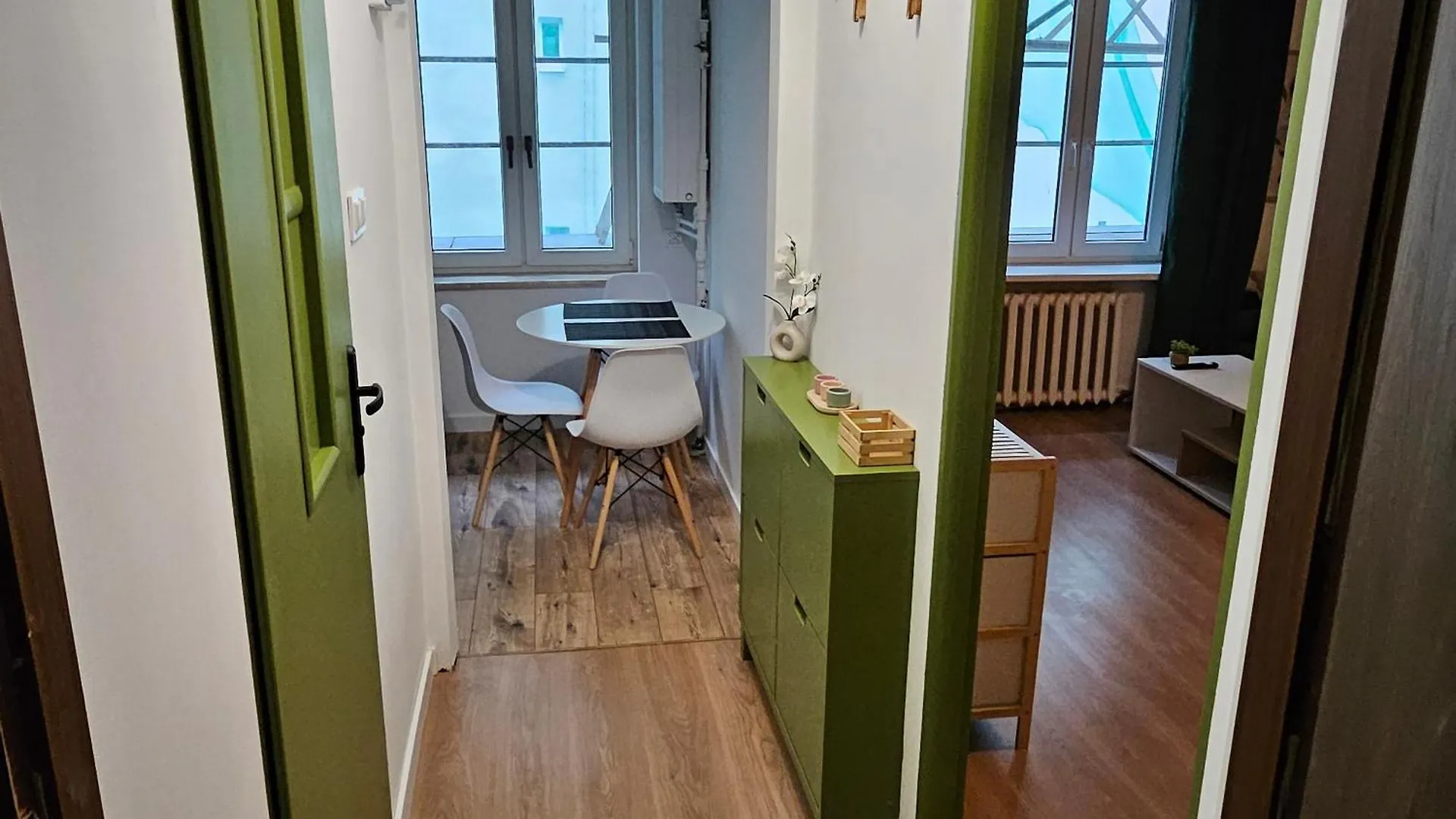 Smulikowskiego Flat 25 Warsaw 0*,
